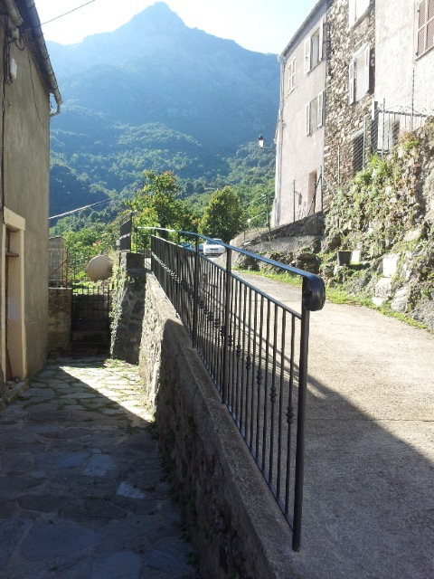 Garde-corps en haut de Nocario